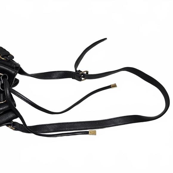 Forever 21 Black Leather Bucket Bag with Adjustable Strap - Picture 2 of 9